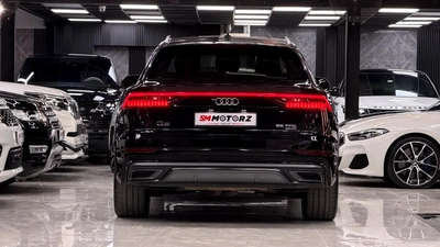 2019 GCC AUDI Q8 55TFSI S-LINE AGENCY SERVICE HISTORY GCC SPECS-9