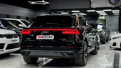 2019 GCC AUDI Q8 55TFSI S-LINE AGENCY SERVICE HISTORY GCC SPECS-10