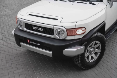 2,703 P.M |  Fj Cruiser | 0% Downpayment | Pristine Condition!-6