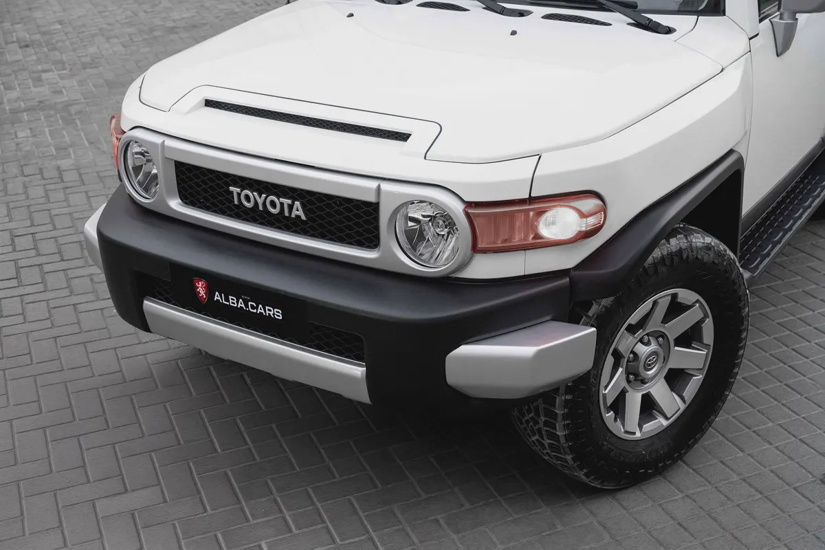 2,703 P.M |  Fj Cruiser | 0% Downpayment | Pristine Condition!-6-6
