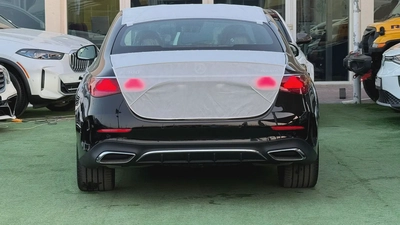 Mercedes E300 model 2025 brand new with contract service مرسيدس اي ٣٠٠ موديل ٢٠٢٥ جديدة مع عقد صيانة-2