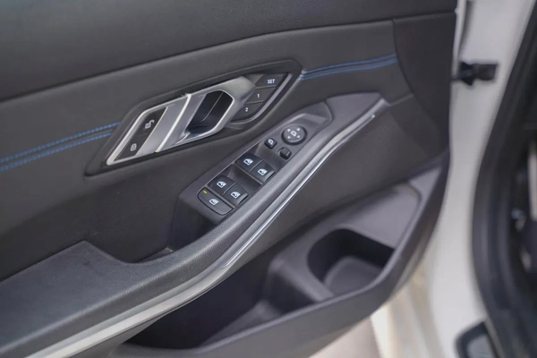 2021 || BMW 330I || M SPORT ALCANTARA || LOW MILAGE WITH A MINT CONDITION