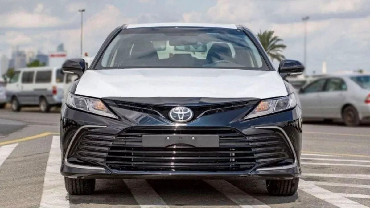 Toyota Camry LE CAMERY 2.5L-1-0