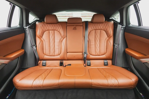 BMW X6 40 2024