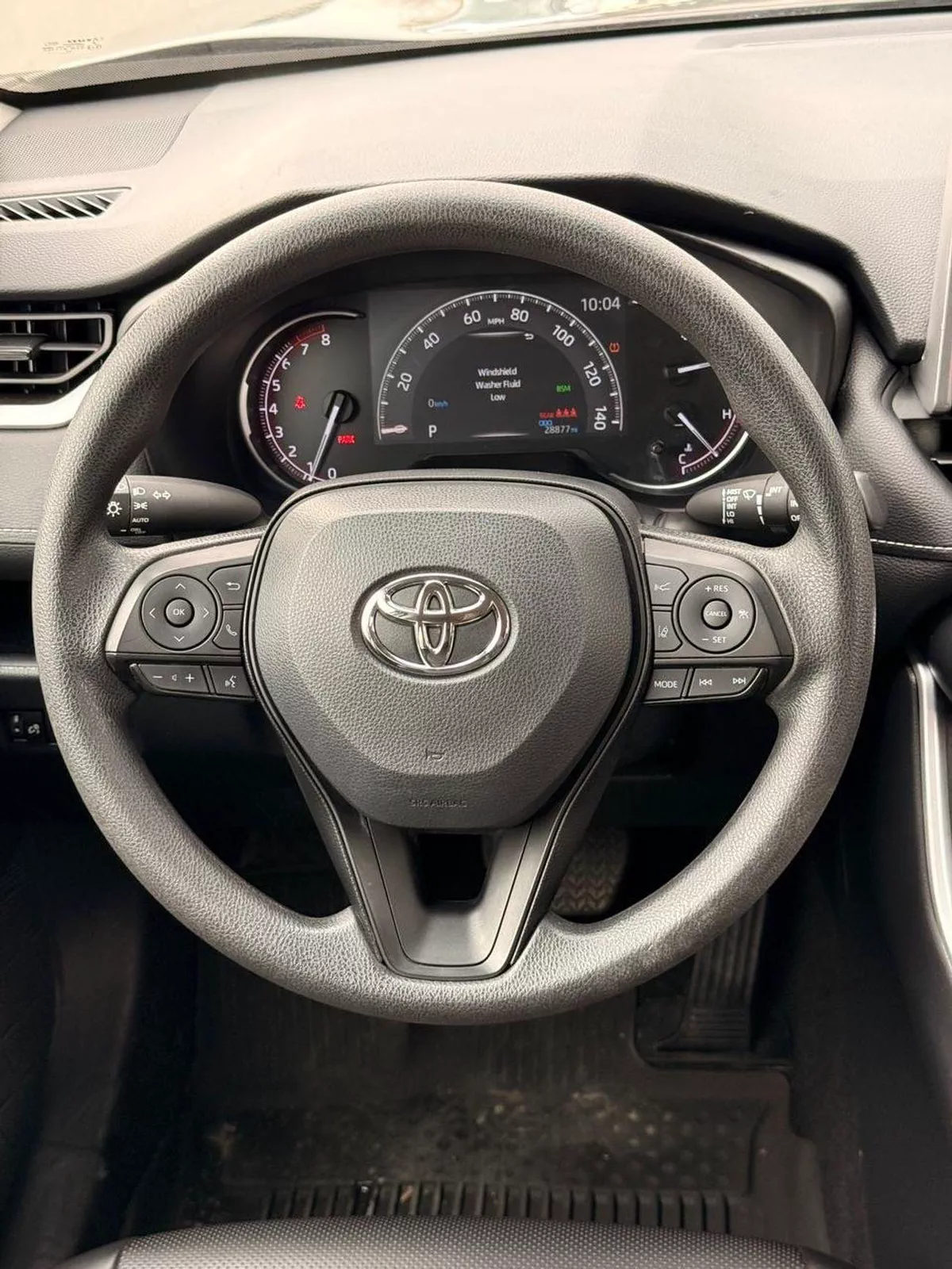 Toyota RAV4 XLE 2.5L push start 2024-6-0