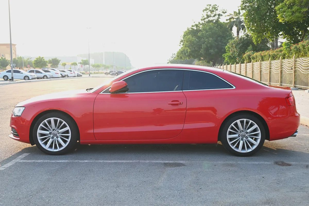0% DP - FSH - FIRST OWNER - AUDI A5 COUPE 4WD - GCC SPECS