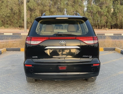 Toyota Previa SE | Model 2017 | GCC Specs | 7 seater-4