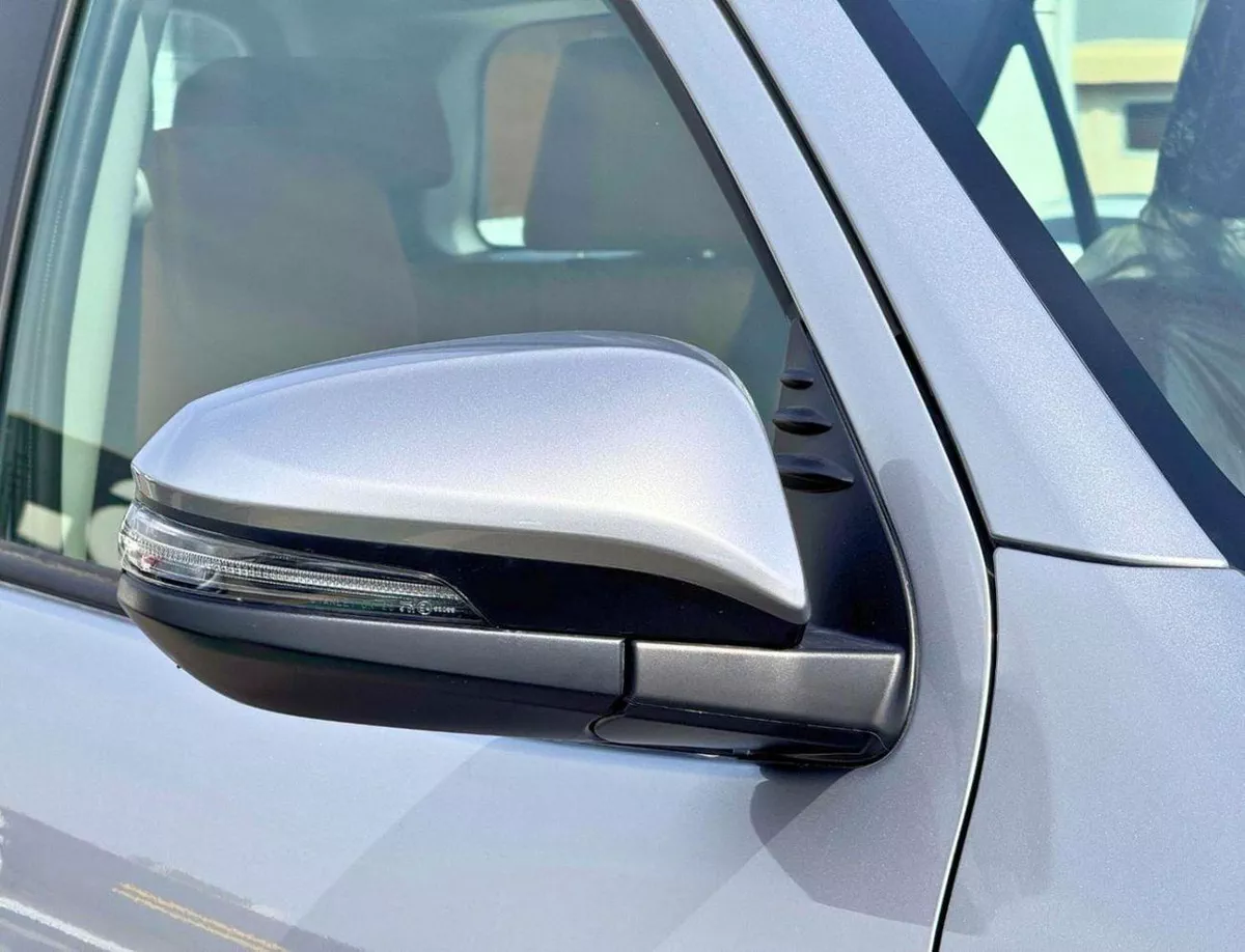 Toyota Fortuner EXR TOYOTA FORTUNER EXR || 2.7L PETROL V4 / FABRIC SEATS / MANUAL AC (CODE # FPMB)-7-0