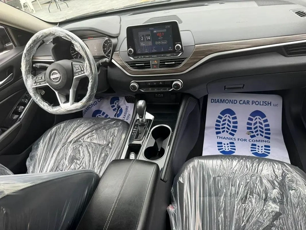 2023 Nissan Altima SV - American Specs - GCC Ready!
