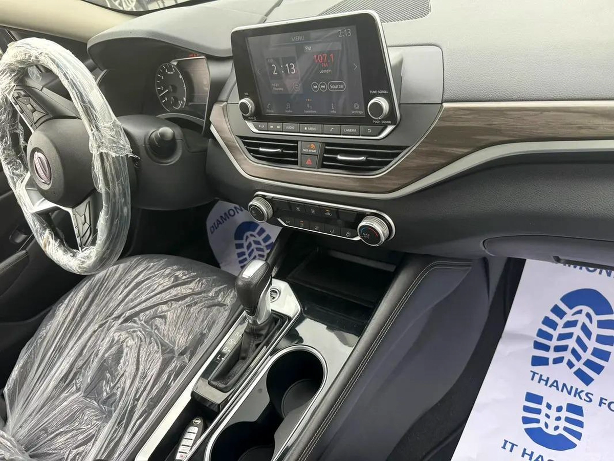 2023 Nissan Altima SV - American Specs - GCC Ready!