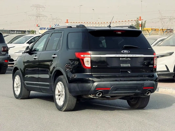 FORD EXPLORER XLT | 2014 | ONLY : 74941 KM | JAPAN IMPORT | CLEAN TITLE