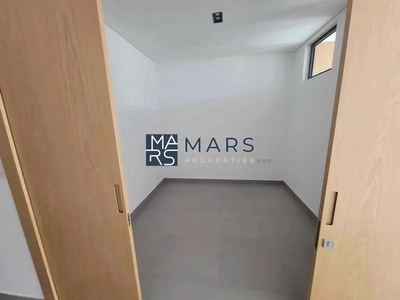Sweet Studio | Mid Floor | Community View |-4