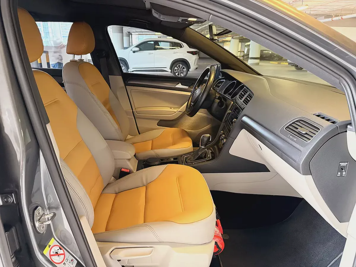 Volkswagen Golf SEL 1.0 Turbo 2018 GCC Specs With Service History In Perfect Condition-10-10