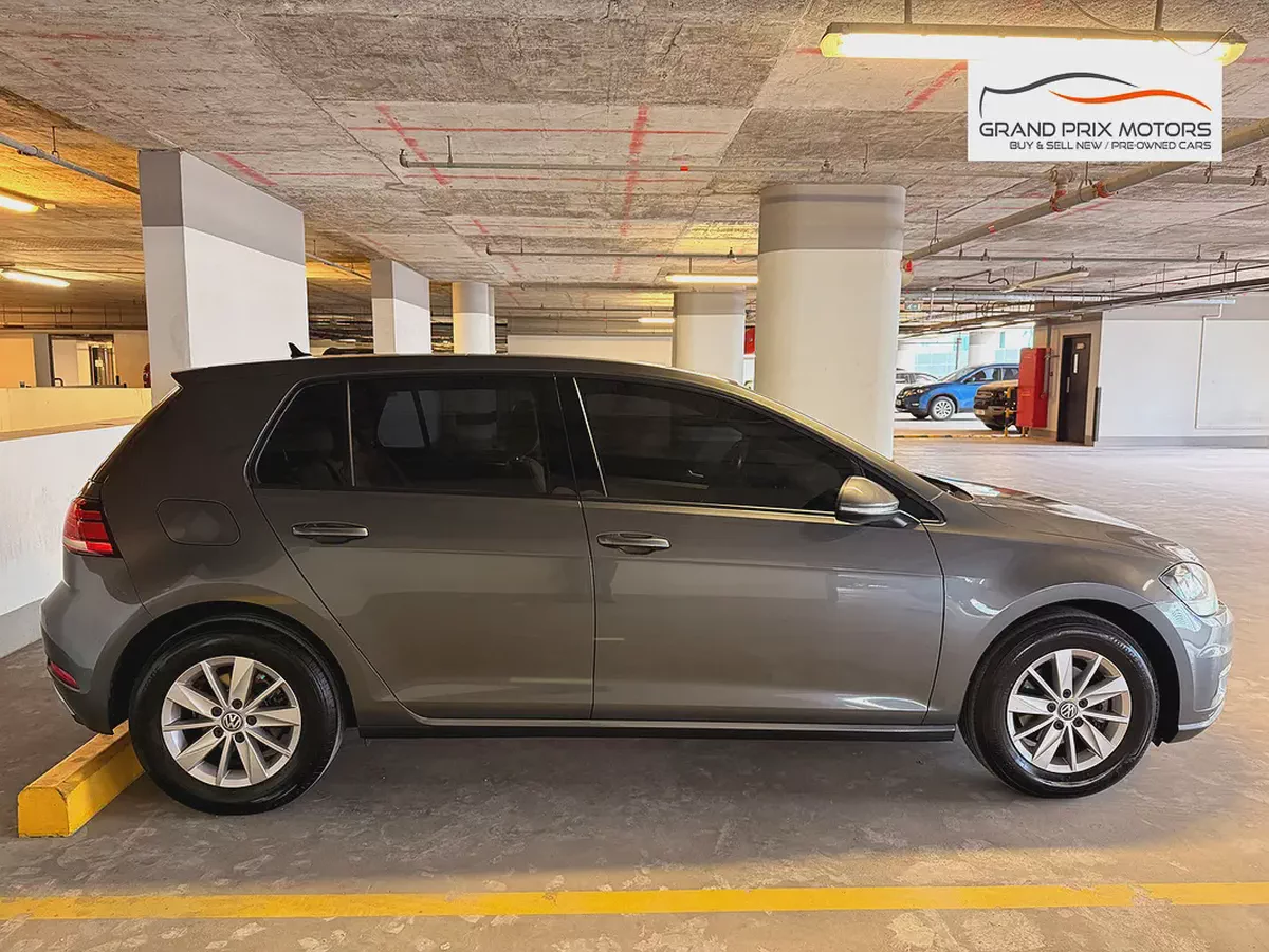 Volkswagen Golf SEL 1.0 Turbo 2018 GCC Specs With Service History In Perfect Condition-3-3
