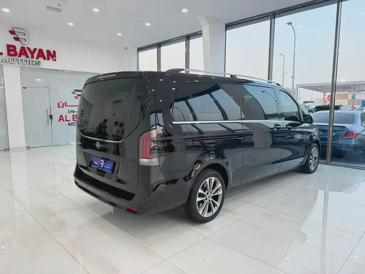 مرسيدس Mercedes V300  اسود / اسود 2025 (خليجي)-2-2