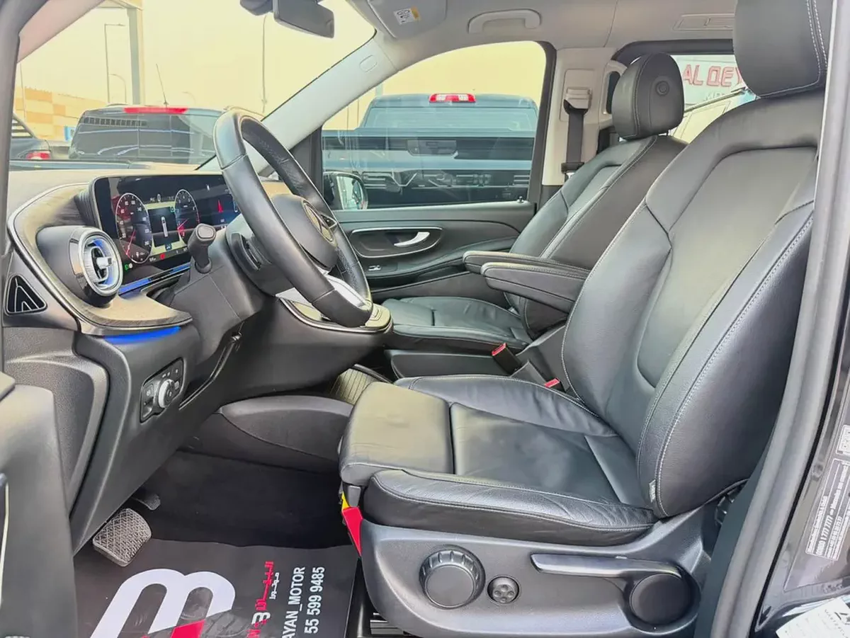 مرسيدس Mercedes V300  اسود / اسود 2025 (خليجي)-6-6