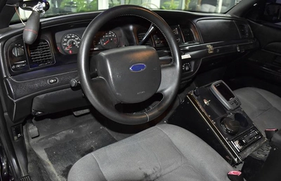 Ford Crown Victoria ( 2011 Model ) in Black Color American Specs-4