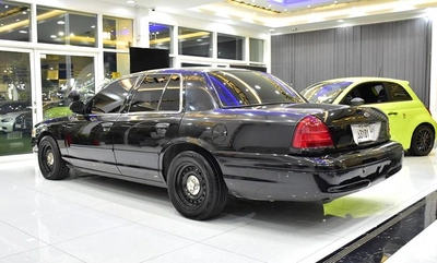 Ford Crown Victoria ( 2011 Model ) in Black Color American Specs-7