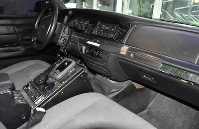 Ford Crown Victoria ( 2011 Model ) in Black Color American Specs-8