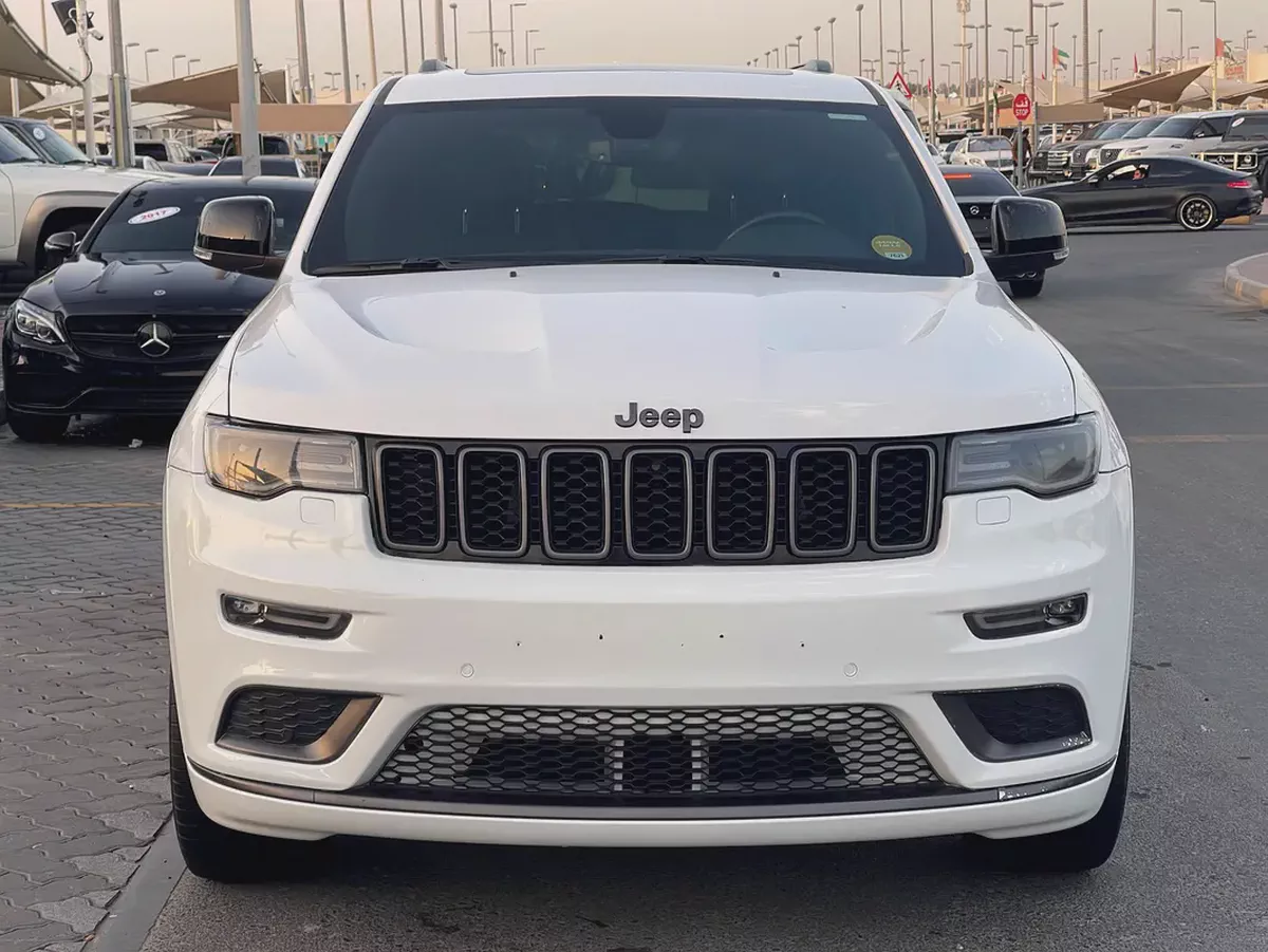 2020 Jeep Cherokee Sport - GCC Specs - Excellent Condition