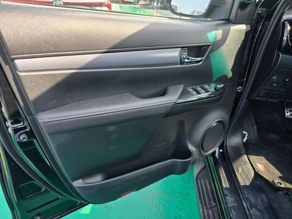 Toyota Hilux GR Sport 4.0L