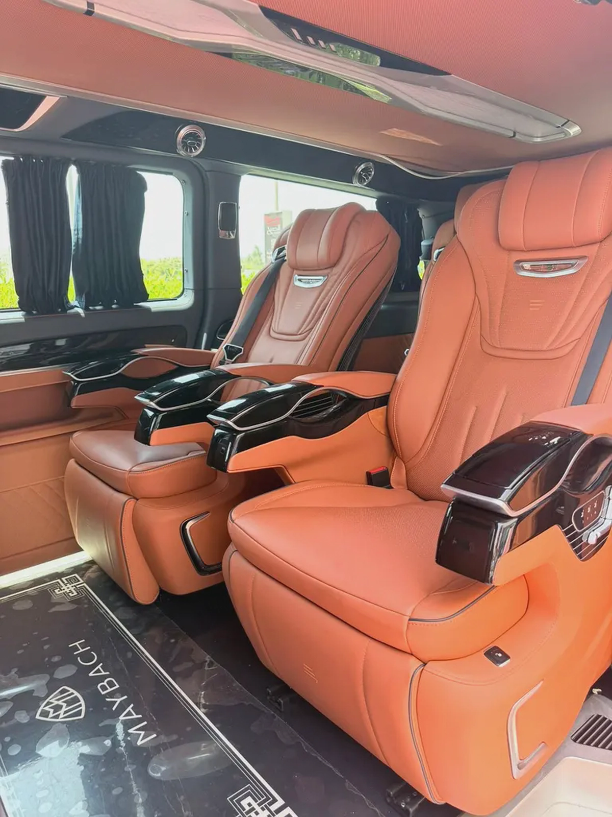 Mercedes-Benz Vito 2023 | Chinese Specs | Low Mileage | Excellent Condition-8-8