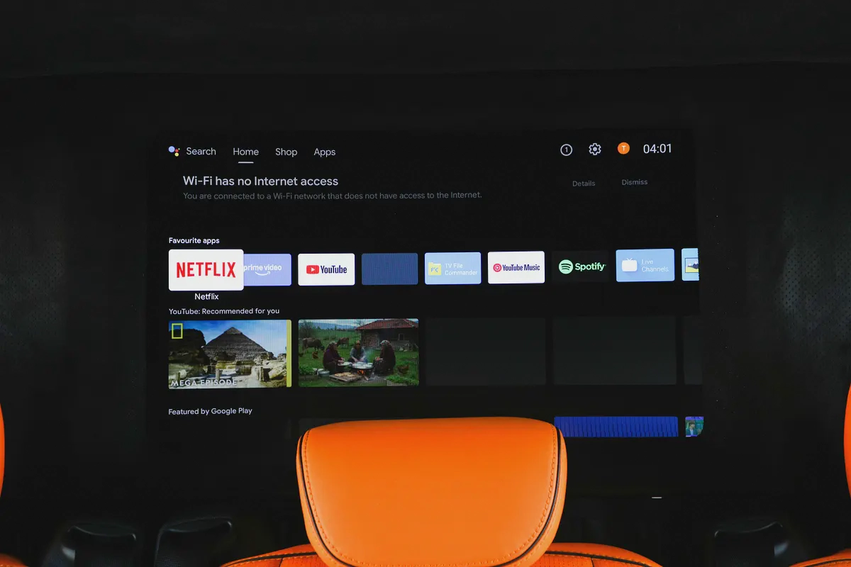 MERCEDES BENZ V CLASS 2022 - GCC - FULLY LOADED - V-LINE - AMAZING CONDITION-12-12