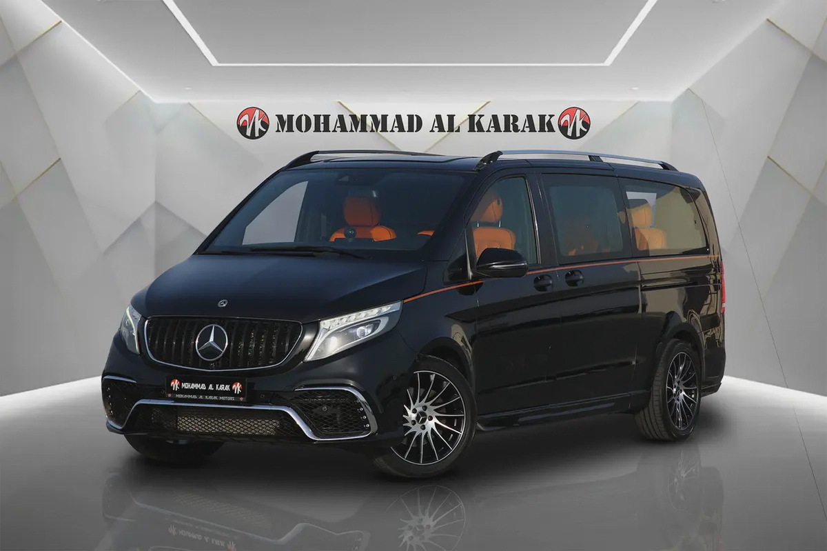 MERCEDES BENZ V CLASS 2022 - GCC - FULLY LOADED - V-LINE - AMAZING CONDITION