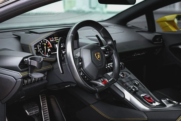 2017 Lamborghini Huracan | 29,000 kms
