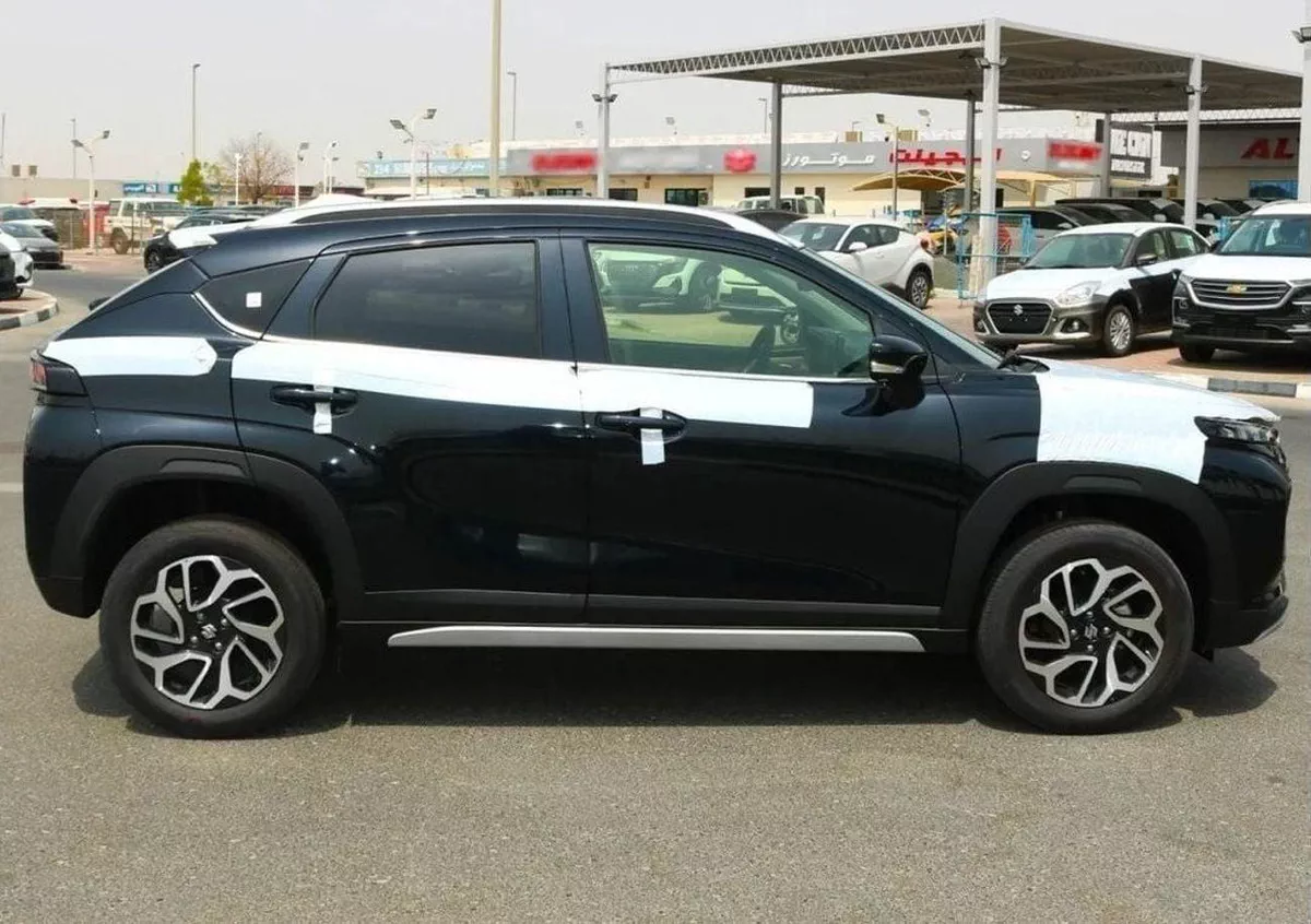 Suzuki Fronx GLX SUZUKI FRONX GLX 1.5P AT MY2025 – BLUISH BLACK PEARL-5-0