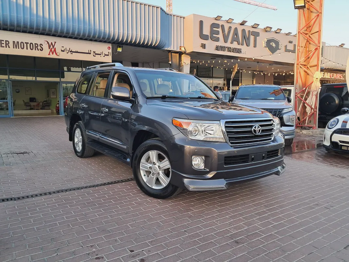 Toyota Land Cruiser GxR V6 Full Option Single Owner Used Very Well Maintained No Any Issue-2-2