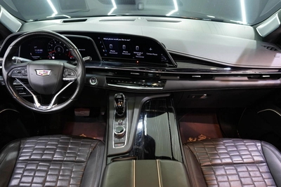 Cadillac Escalade V 2023-5