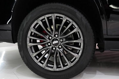 Cadillac Escalade V 2023-17