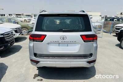 Toyota Land Cruiser-2