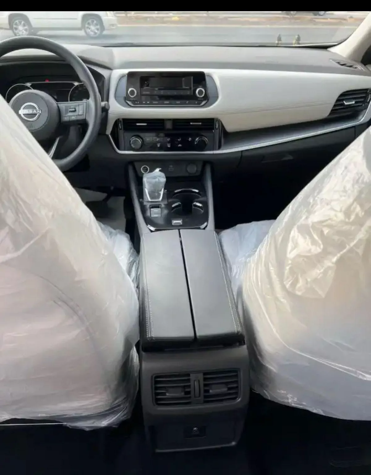 2026 Nissan X-Trail – Modern SUV 2.5 white beige-7-7