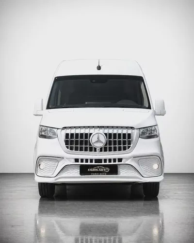 MERCEDES BENZ SPRINTER GCC 519 CDI - FULL EXCLUSIVE + FRIDGE + BATHROOM + COFFEE MACHINE + APPLE TV-1