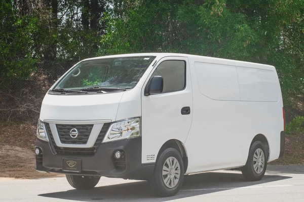 Standard Roof Delivery Van | Manual | GCC Specs | Ref#N32721