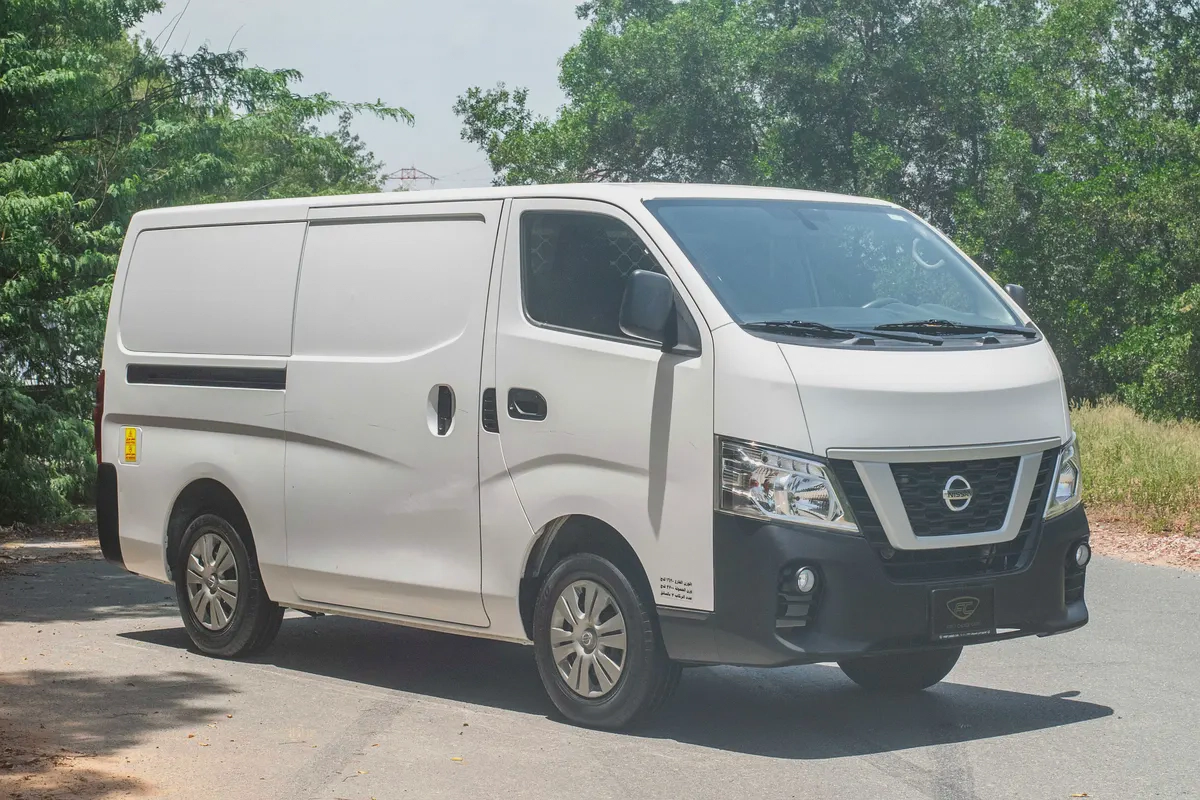 Standard Roof Delivery Van | Manual | GCC Specs | Ref#N32721-1-1