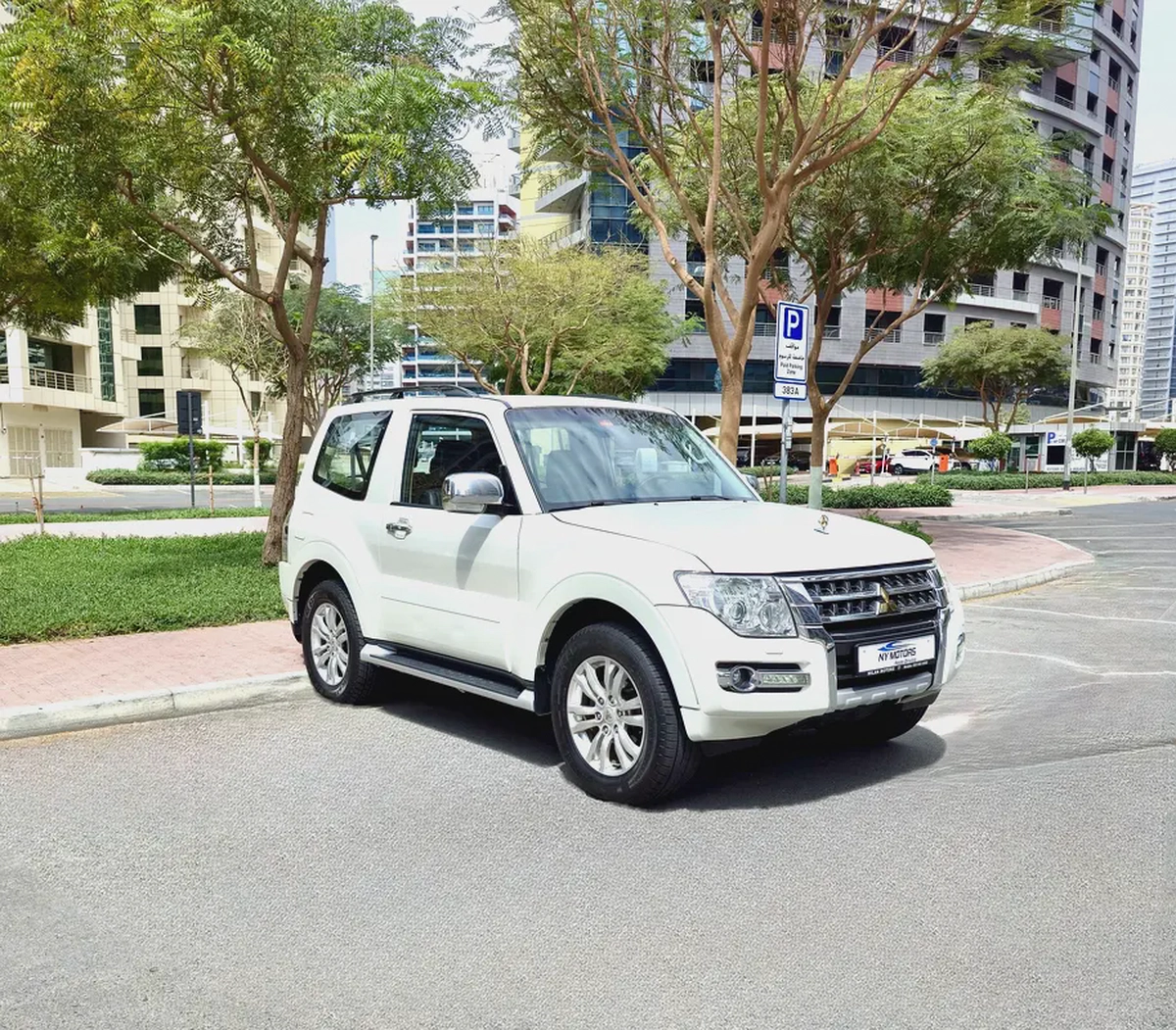 ZERO ACCIDENT II LIKE NEW II FULL SERVICE AVAILABLE II 0 FAULT II GCC Specs - Excellent Condition-1-1