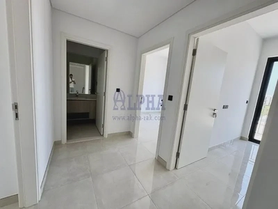 Brand New | 3 bed + Maid's room | Close to the Beach-4