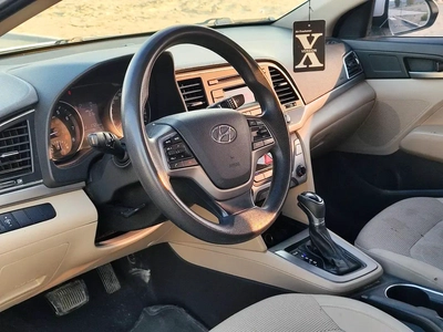 Hyundai Elantra Comfort-6