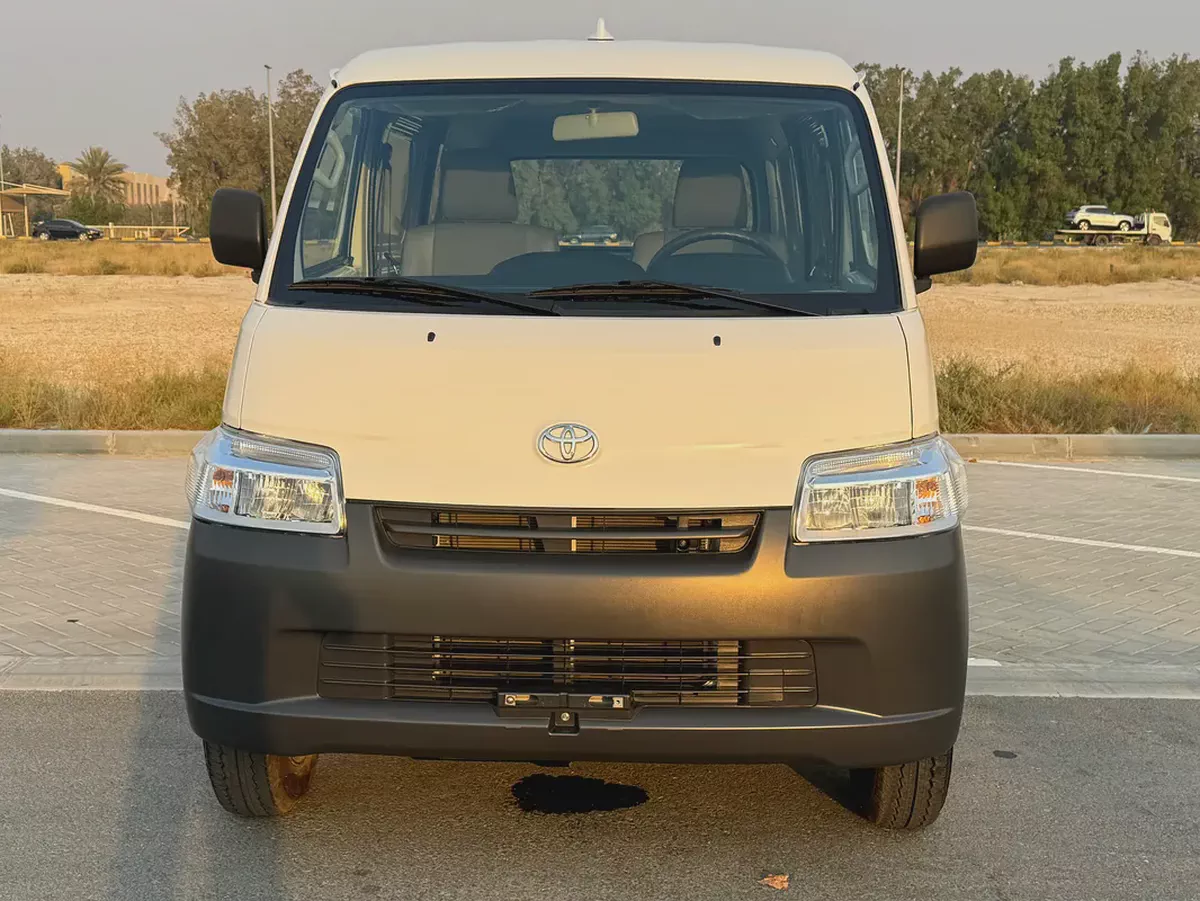 Toyota Lite Ace 2025(1.5L Full Automatic) Van petrol,-3-3