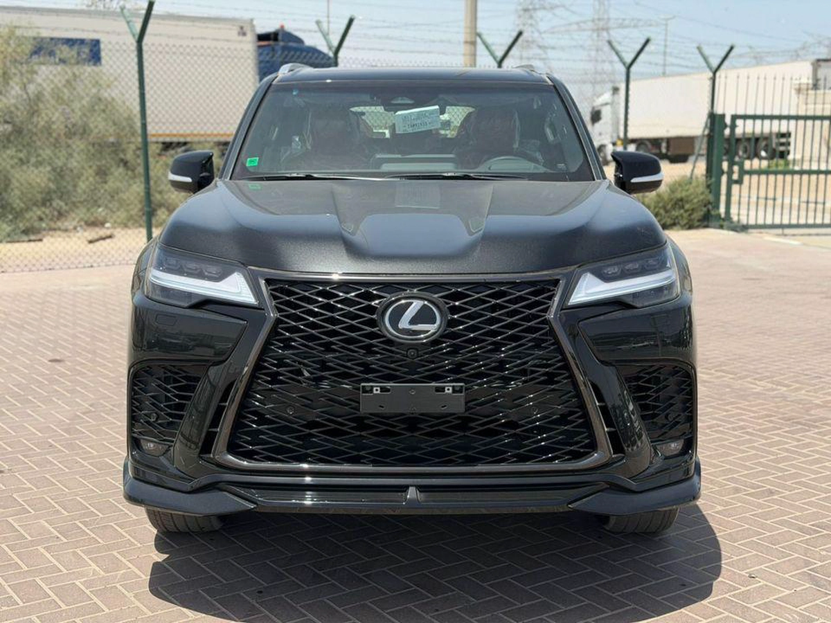 Lexus LX600 Fsport 3.5L twin turbo Model 2026