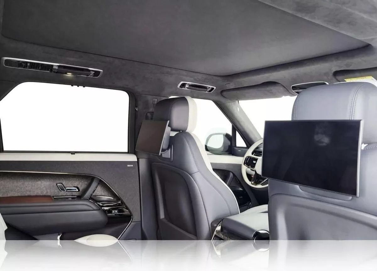Land Rover Range Rover Sport FIRST EDITION 4.4L-8CYL FULLY AGENCY MAINTAINED UNDER WARRANTY . AL TAYER MOTORS-18-0