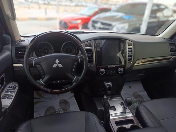 Mitsubishi Pajero GLS Highline 3.8L (274 HP) GLS Highline 3.8L full option