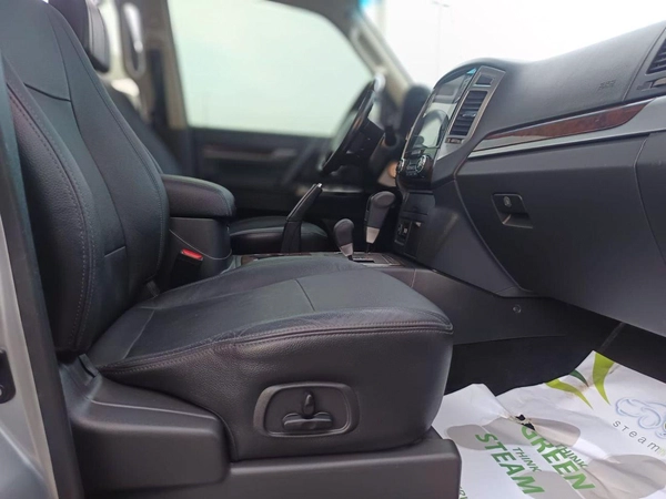 Mitsubishi Pajero GLS Highline 3.8L (274 HP) GLS Highline 3.8L full option
