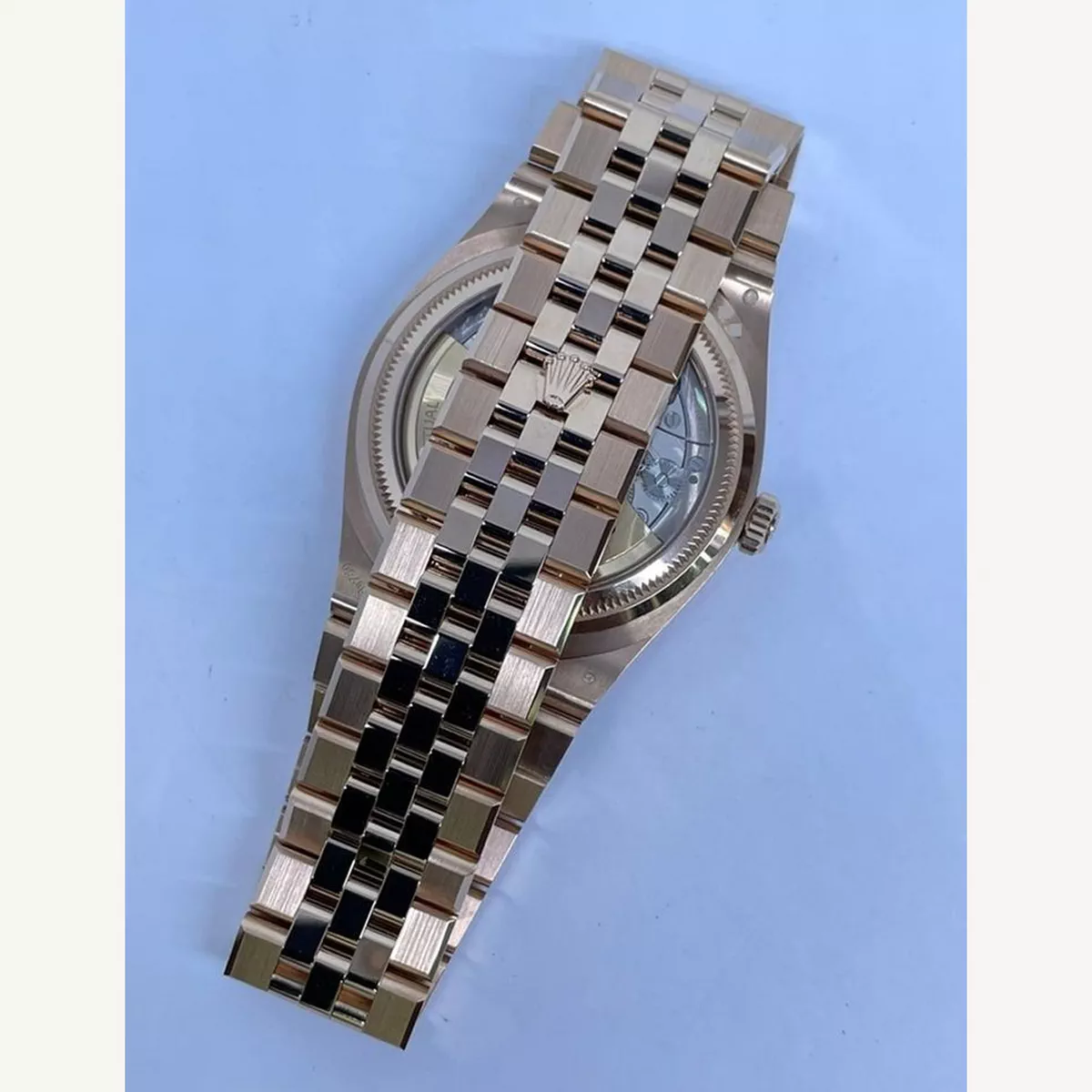 Rolex Land-Dweller 40mm Full Rose Gold with White Dial | Condition: New | Year of production 2026 | Original box | Original papers-1-1