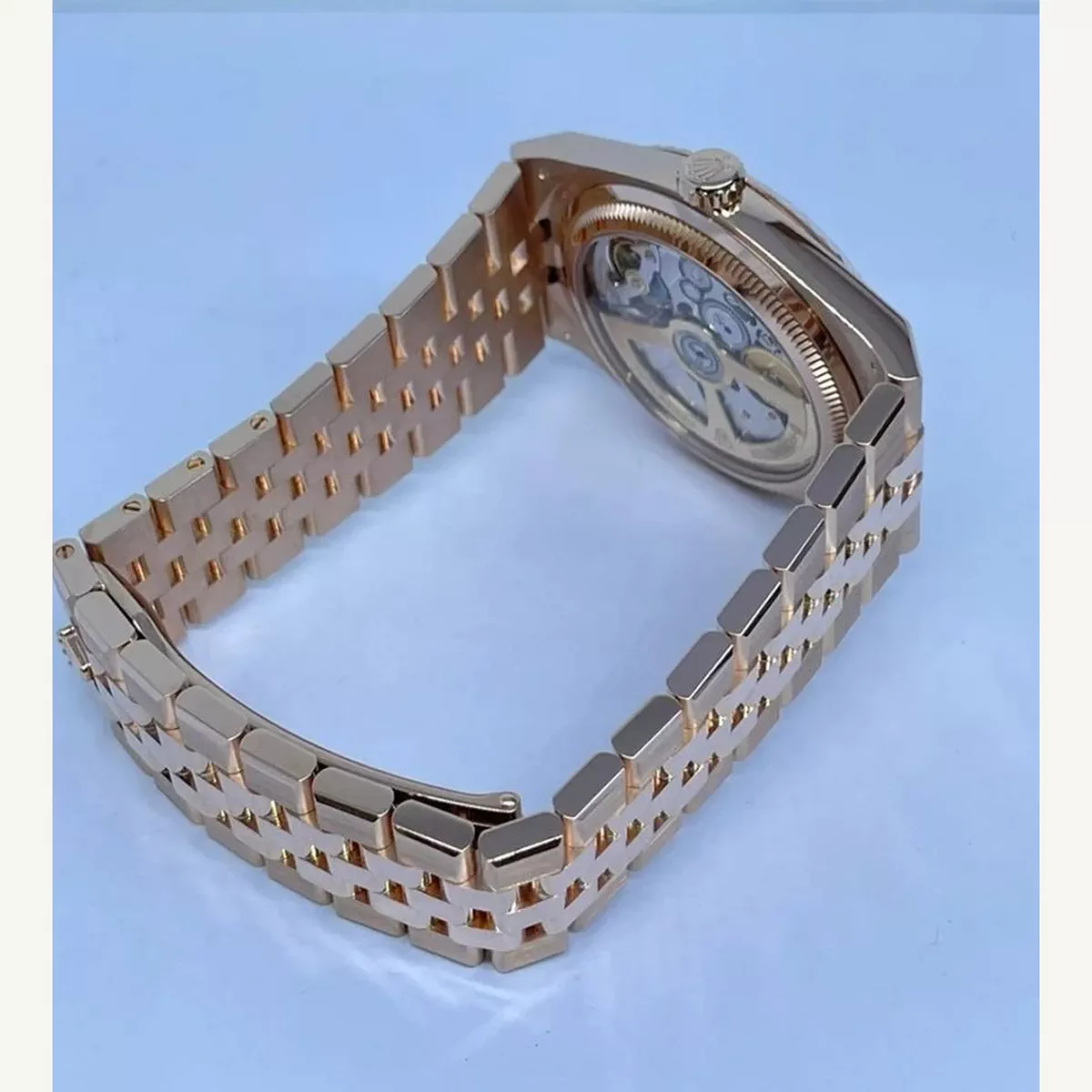Rolex Land-Dweller 40mm Full Rose Gold with White Dial | Condition: New | Year of production 2026 | Original box | Original papers-3-3