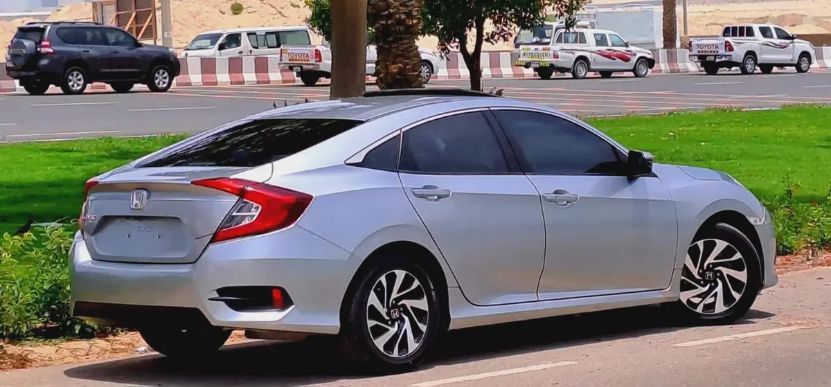 770/Month-(4 years) | Honda Civic EX 2018 | GCC Specs | Full Option | Non-Accident-6-6
