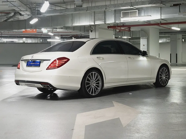 Mercedes S500, GCC specifications, car in excellent condition, No paint and No accidents
